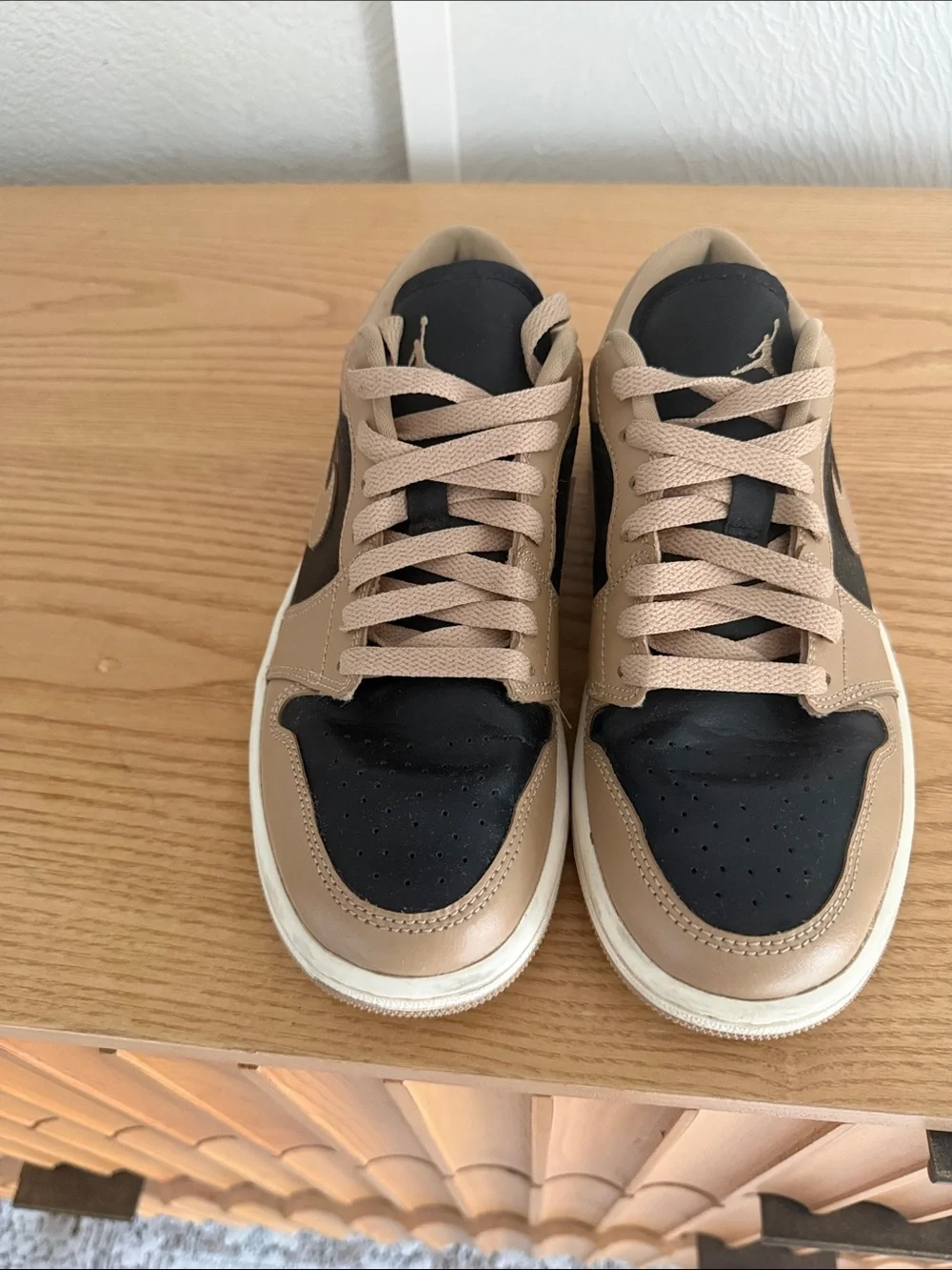Nike Low-Top Sneakers in Taupe and Black